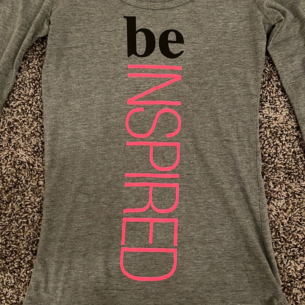 Long sleeve gray shirt